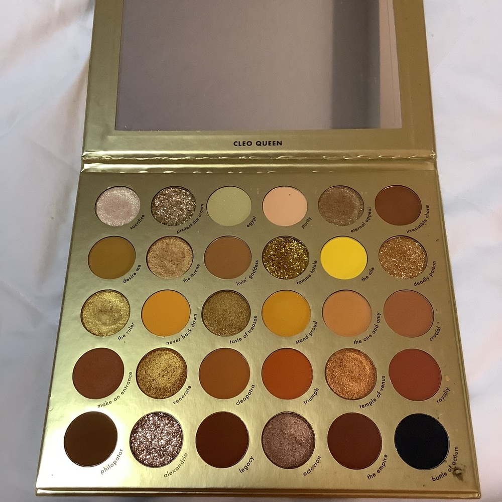 Kara Beauty pro 16 Cleo Queen Pallet